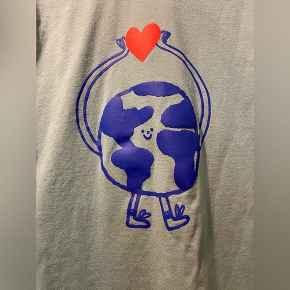 Cat & Jack Girls Size 10/12 Earth Love T-Shirt - Picture 2 of 5